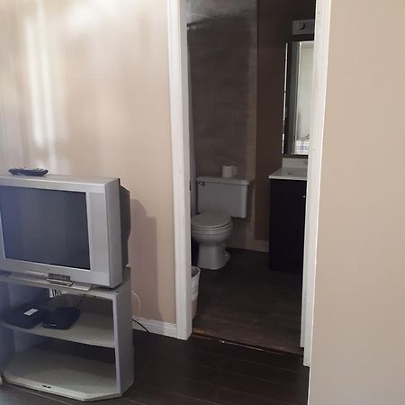 Travellers Rest Motel Salmon Arm Eksteriør billede
