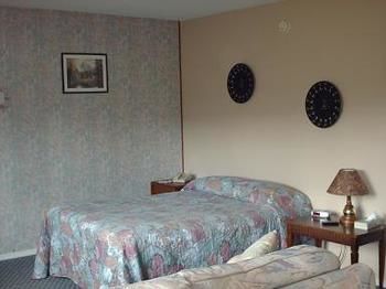 Travellers Rest Motel Salmon Arm Eksteriør billede