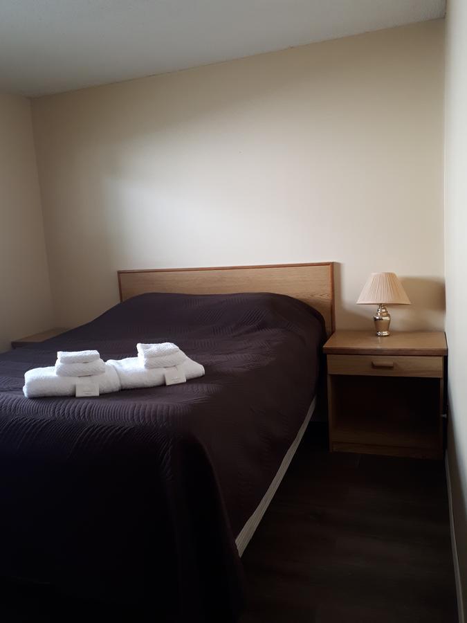 Travellers Rest Motel Salmon Arm Eksteriør billede